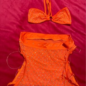 Orange lingerie set, bikini top w skirt 💕